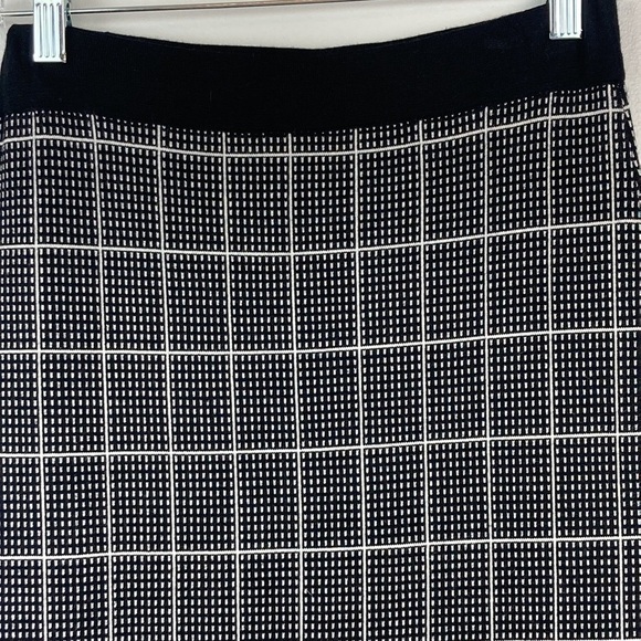 WHBM Windowpane Knit Sweater Skirt in Black/Ecru - Picture 6 of 10